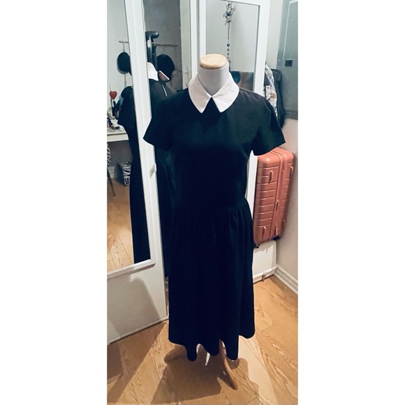 Deandri Roselle dress size medium - Picture 1 of 7